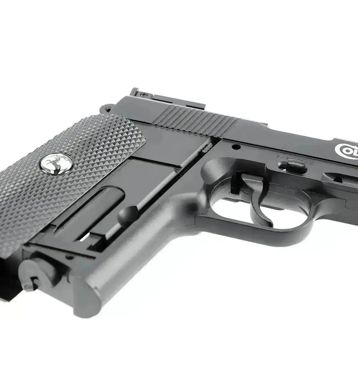 Colt Defender 4.5 mm Co2 Luftpistol Sort – Fullmetall og 16 skudds magasin - Game-On.no
